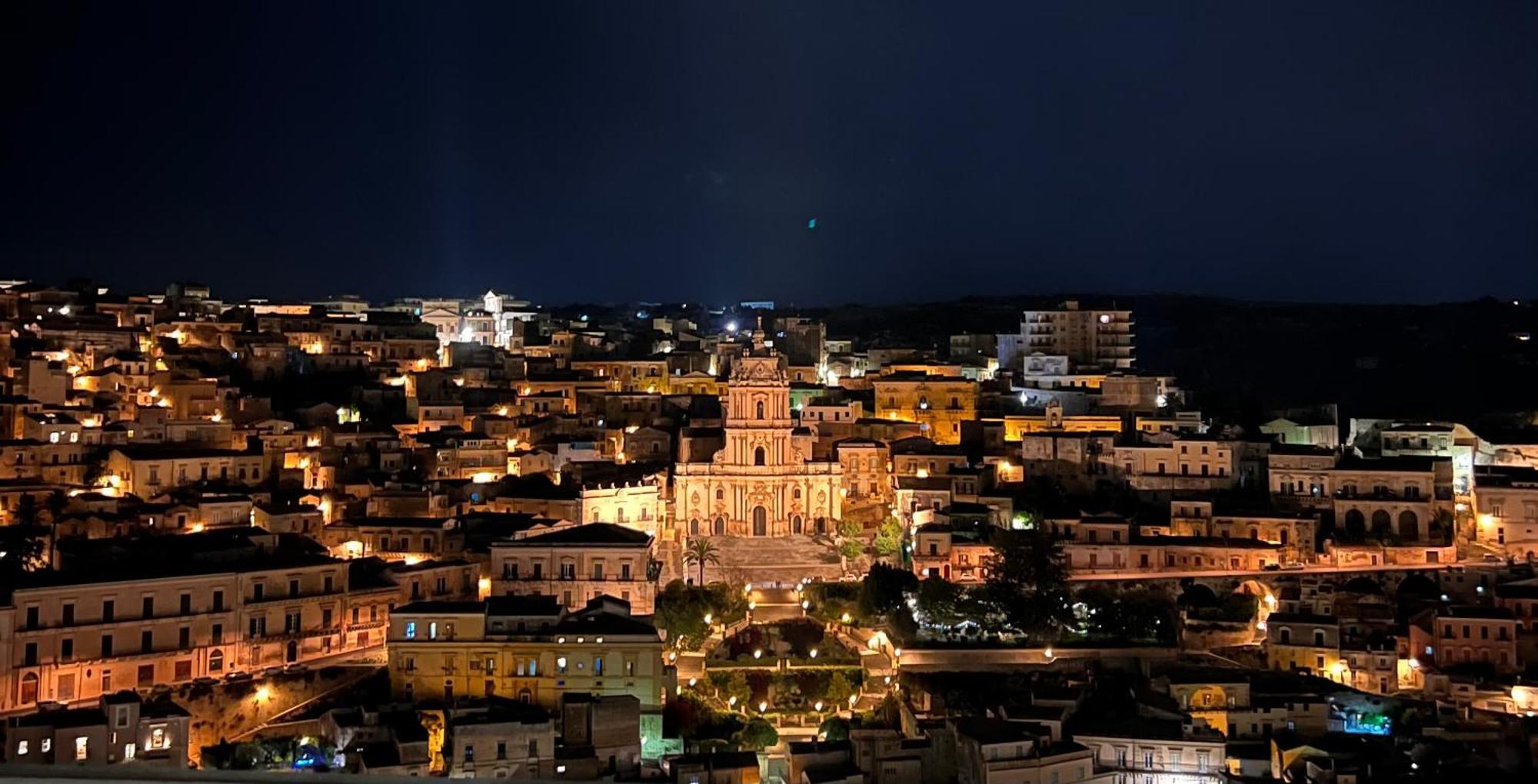 Centro Storico Modica - 2 Min A Piedi Da Corso Umberto I Appartement Buitenkant foto