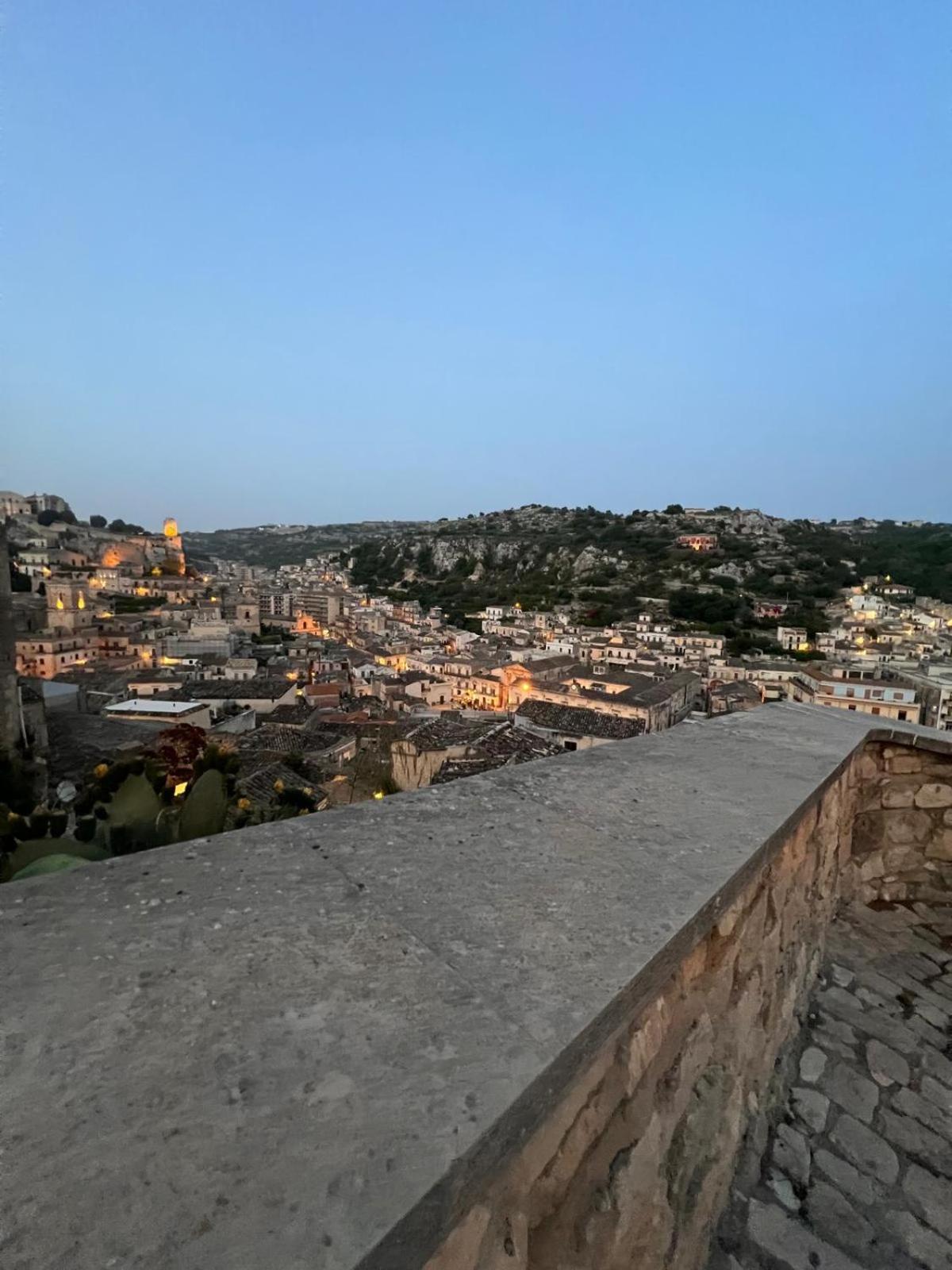 Centro Storico Modica - 2 Min A Piedi Da Corso Umberto I Appartement Buitenkant foto
